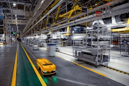 順義區(qū)委書記高朋 以創(chuàng)新驅(qū)動(dòng)引領(lǐng)高質(zhì)量發(fā)展，牢牢把握商務(wù)信息咨詢新機(jī)遇